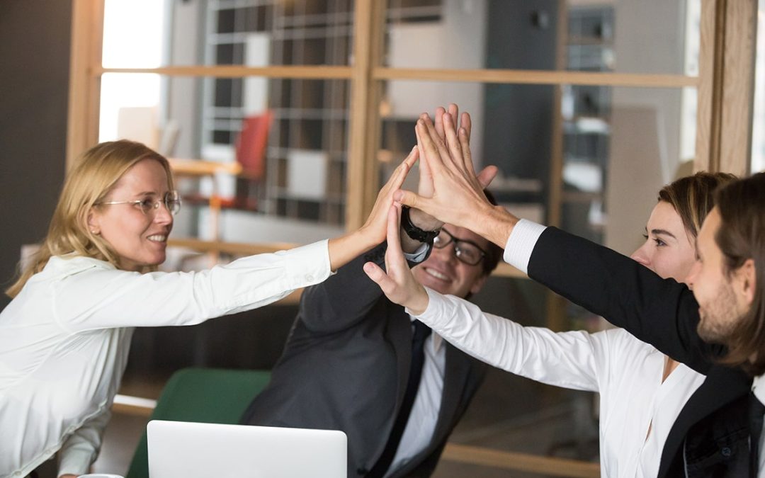 Liderando a su equipo hacia el éxito: estrategias para potenciar habilidades, objetivos y metas organizacionales